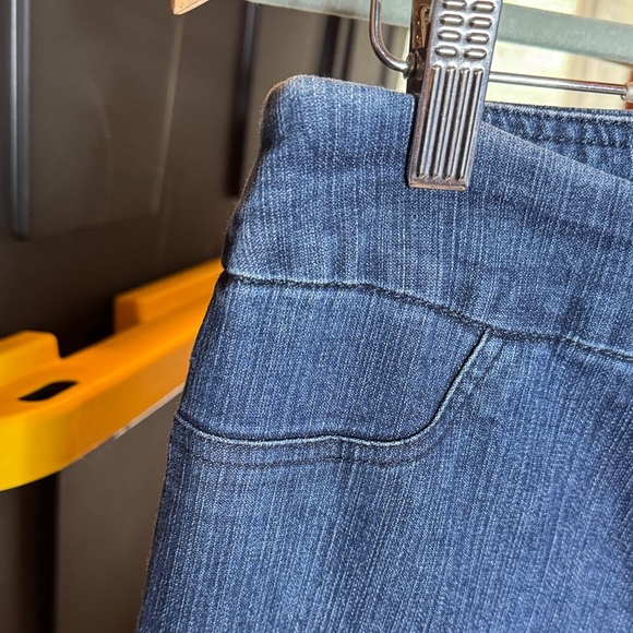 Soft Surroundings Ultimate Denim Straight Leg Crop Jeans Size Small - Picture 4 of 7